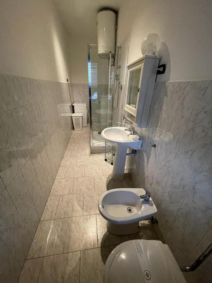 Fantastico A Pochi Passi Dalla Metro Apartamento