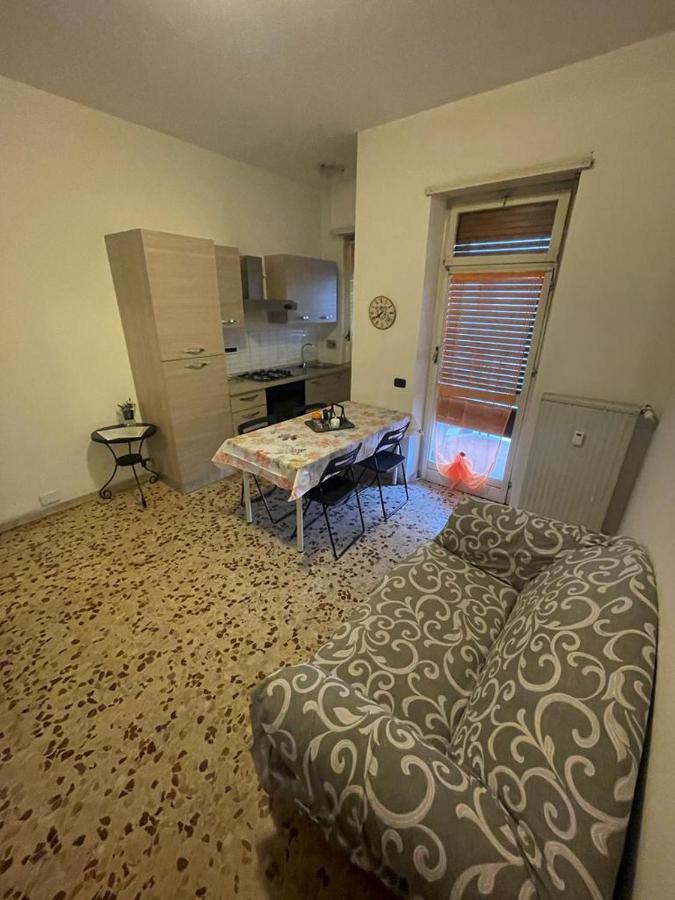 Fantastico A Pochi Passi Dalla Metro Apartamento